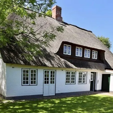 Tolle In Einem Reetgedeckten Haus *