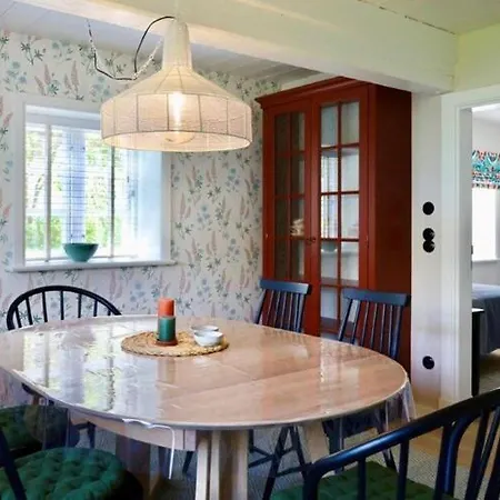 Apartment Tolle In Einem Reetgedeckten Haus Nieblum