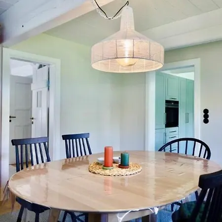 Tolle In Einem Reetgedeckten Haus Apartment *