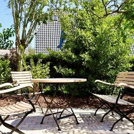 Tolle In Einem Reetgedeckten Haus *