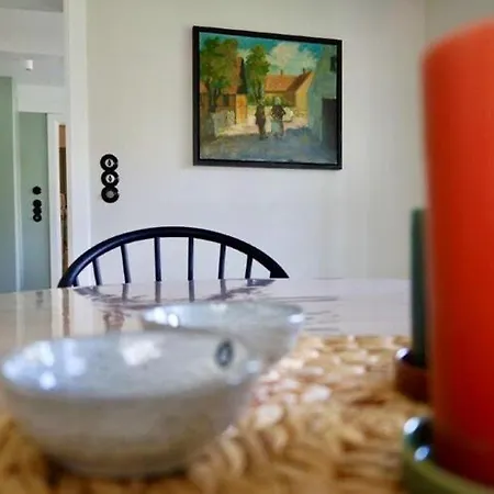 Tolle In Einem Reetgedeckten Haus Apartment Nieblum