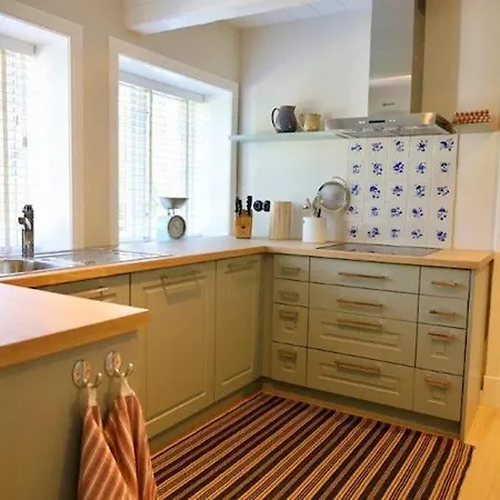 Tolle In Einem Reetgedeckten Haus Apartment *